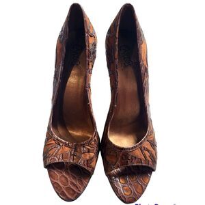 New Carlos Santana Womams open toes size 8.5 M brown peep toe